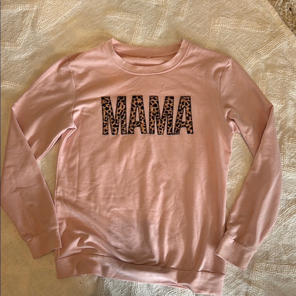 Light Pink 'MAMA' Sweatshirt